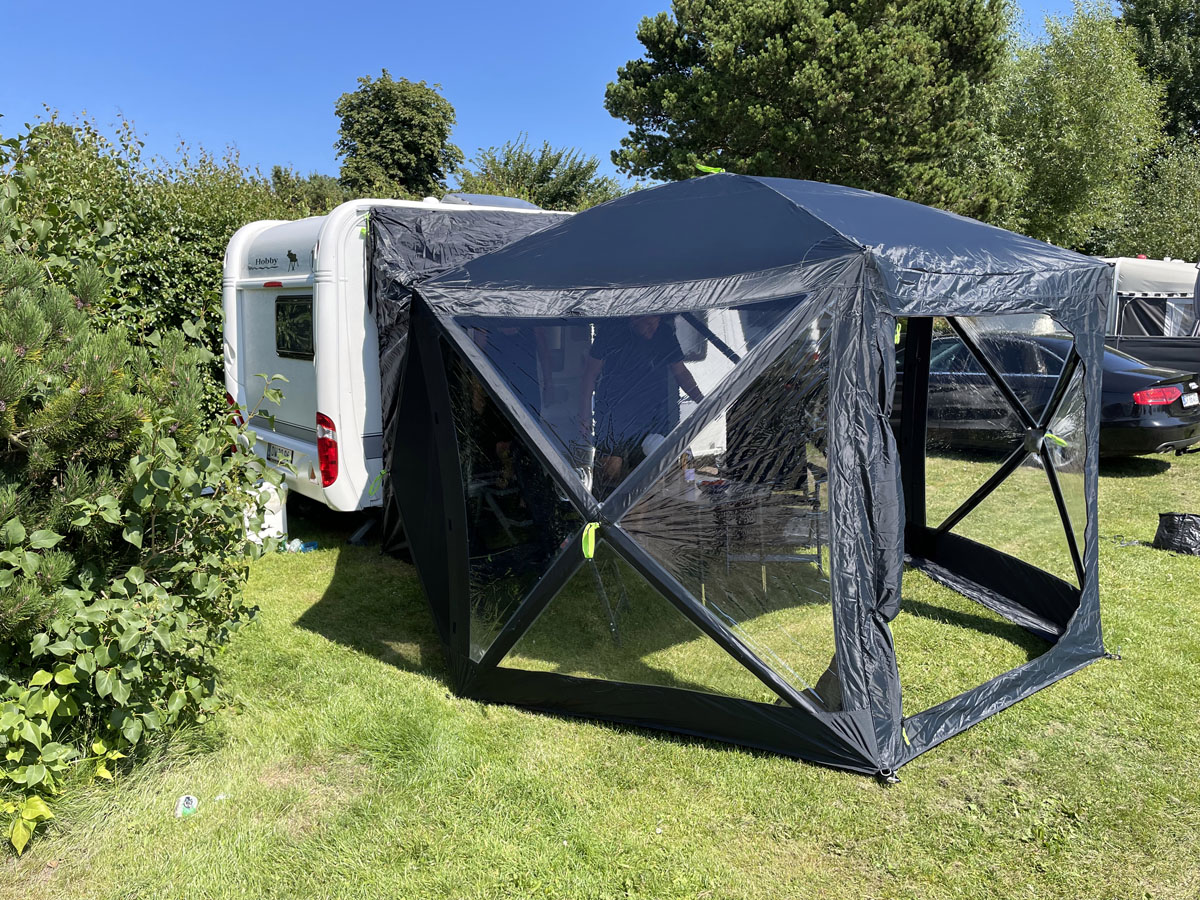 Nyt nemt ”popup” telt Til campingvogn og Autocampere Pop Stop - Campingferie.dk